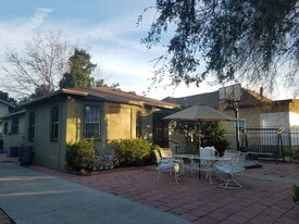 1315 W 36th Pl in Los Angeles, CA - Building Photo