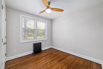 Styertowne Apartments in Clifton, NJ - Building Photo - Interior Photo