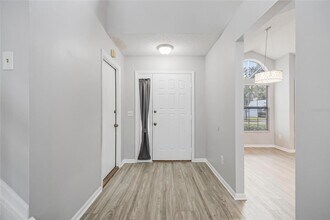 2705 Stone Oak Dr in Orlando, FL - Building Photo - Building Photo