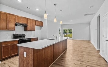 534 Raspberry Hl Dr in Winston-Salem, NC - Building Photo - Building Photo