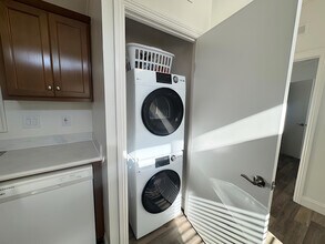 8531 Kittyhawk Ave in Los Angeles, CA - Building Photo - Building Photo