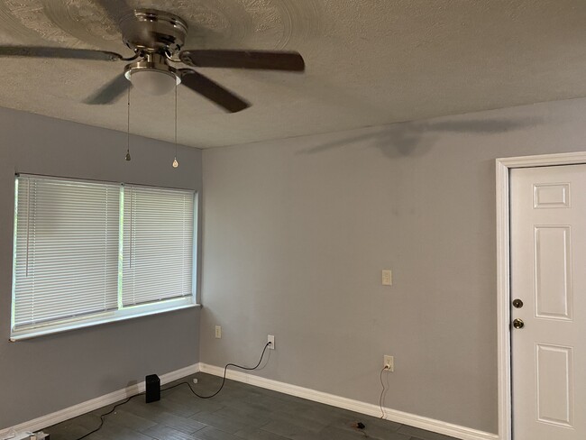 603 SW 2nd Ter in Gainesville, FL - Foto de edificio - Building Photo