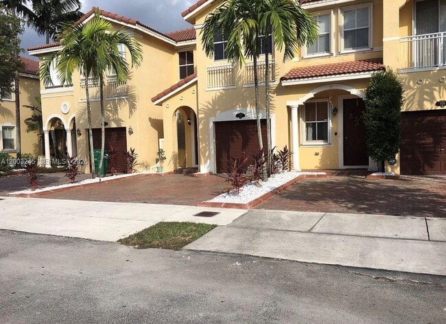 property at 905 SW 149th Ct