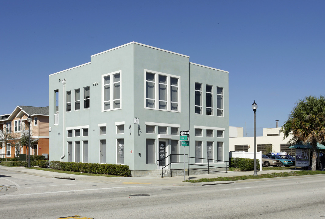 Pleasant City in West Palm Beach, FL - Building Photo