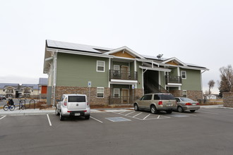 Windsor Meadows Apartments in Windsor, CO - Building Photo - Building Photo