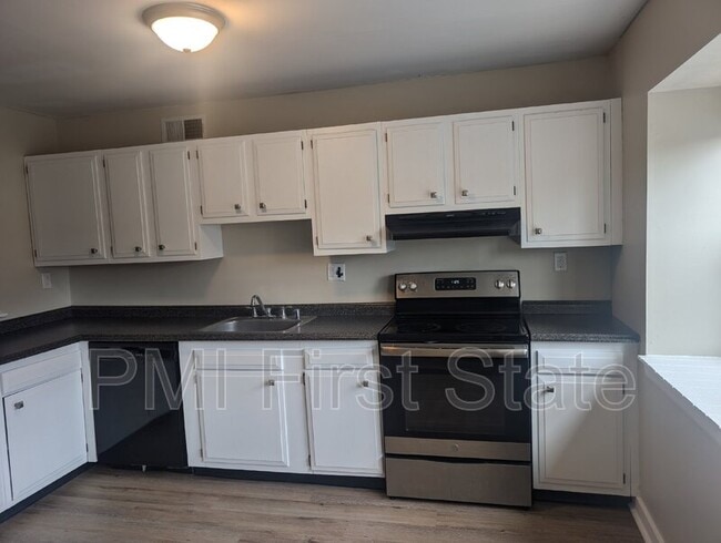 1210 Chelmsford Cir in Newark, DE - Building Photo - Building Photo