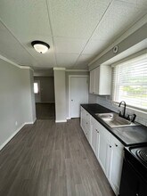 1 5th St-Unit -21 5th Street in Roseville, OH - Building Photo - Building Photo