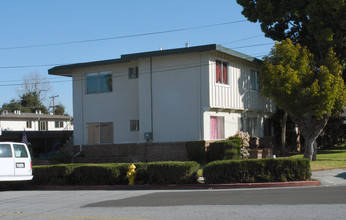 2141 Fruitdale Ave in San Jose, CA - Building Photo - Building Photo