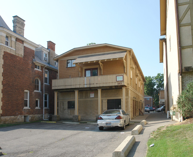 161 W 10th Ave in Columbus, OH - Foto de edificio - Building Photo