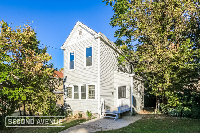property at 1212 Beech Ave