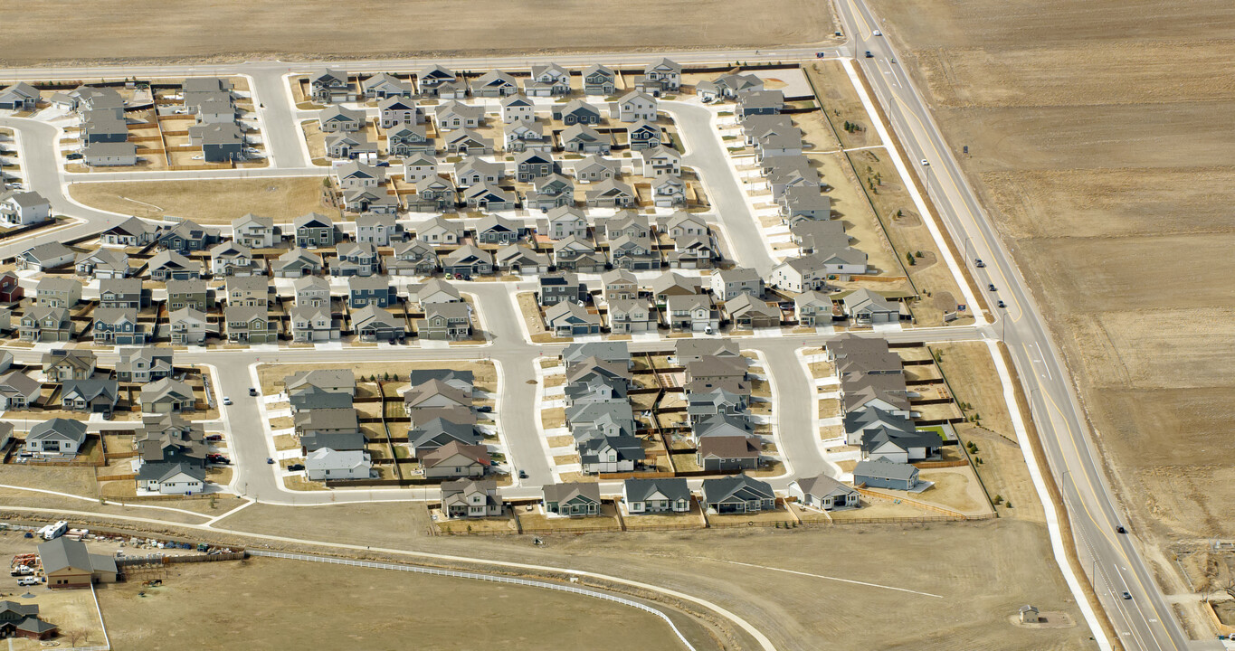 Eagle Brook Meadows in Loveland, CO - Foto de edificio