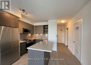 4655-4655 Metcalfe Ave in Mississauga, ON - Building Photo - Building Photo