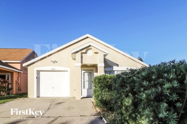 property at 5227 Aventura Blvd