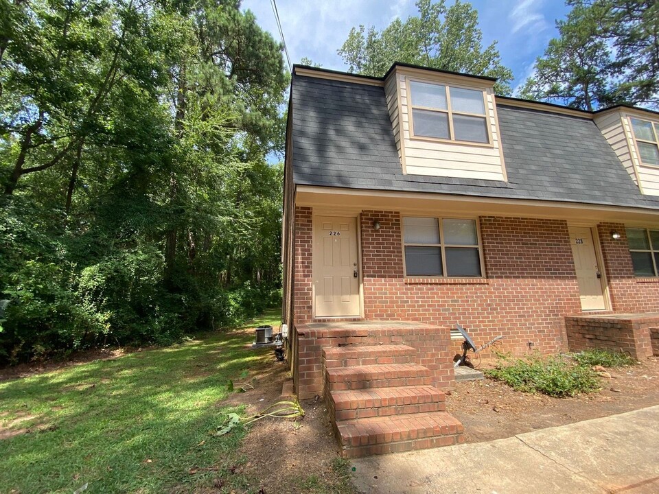 226 Highland Park Dr in Athens, GA - Building Photo