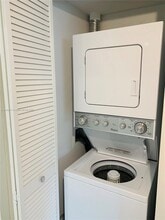 2412 NE 26th St in Fort Lauderdale, FL - Building Photo - Building Photo