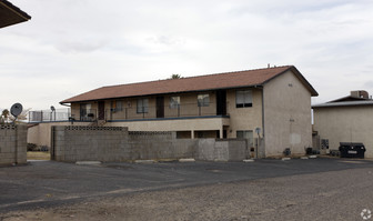 731 Upton Dr in Barstow, CA - Foto de edificio - Building Photo