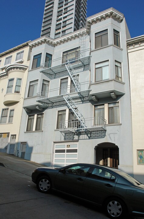 910 Vallejo St in San Francisco, CA - Building Photo