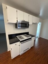 1581 Sequoia Ave in Simi Valley, CA - Building Photo - Building Photo