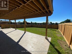 61 Waywell St in Whitby, ON - Building Photo - Building Photo
