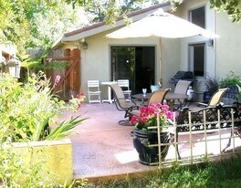 131 E Carmel Valley Rd in Carmel Valley, CA - Building Photo