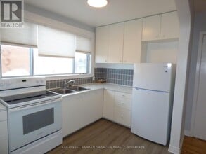 683 Irene Crescent in Ottawa, ON - Building Photo - Building Photo