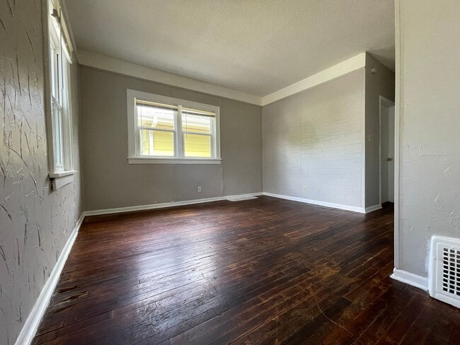 2111 N 4th Ave in Minneapolis, MN - Building Photo - Building Photo