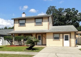 1624 Palm Leaf Dr in Brandon, FL - Building Photo - Building Photo