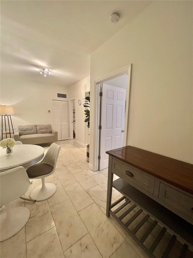 1526 Pennsylvania Ave in Miami Beach, FL - Building Photo - Building Photo