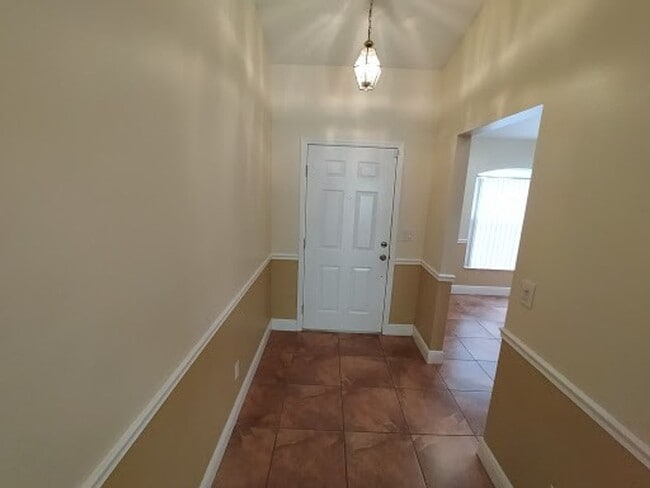 602 Brooke Ct in Clermont, FL - Foto de edificio - Building Photo