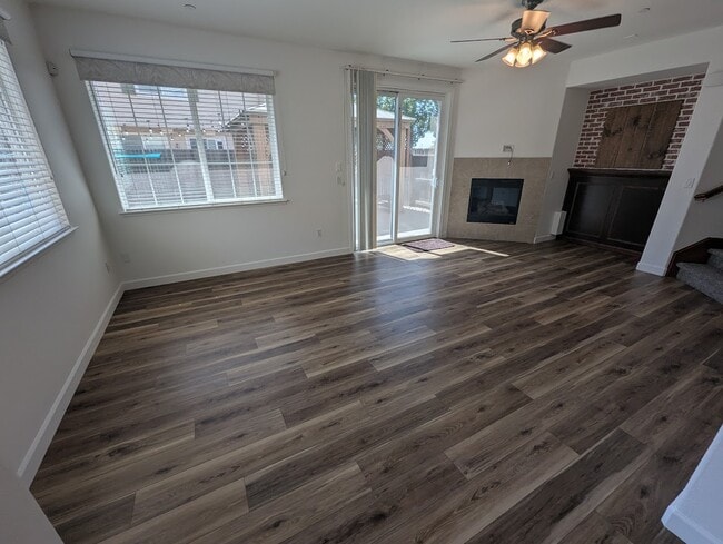 910 Sierra View Cir