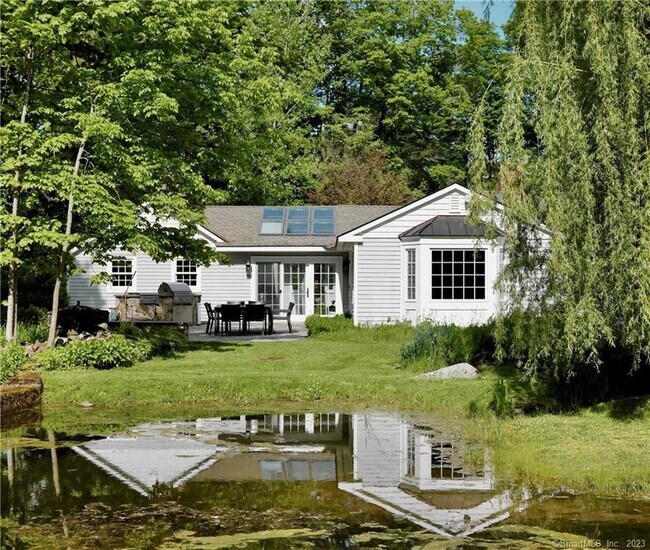 90 Sharon Mountain Rd in Sharon, CT - Building Photo - Building Photo