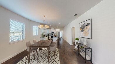 Beautifully renovated Bishop Arts District home near Lake Cliff Park in Dallas, TX - Foto de edificio - Building Photo