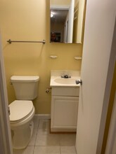 3039 Hickory Grove Ct in Fairfax, VA - Building Photo - Building Photo