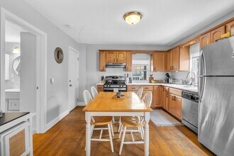 180 W 8th St in Boston, MA - Building Photo - Building Photo