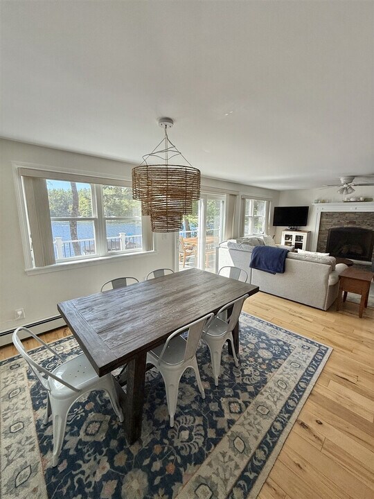 164 Pine Point Rd in Oxford, ME - Building Photo