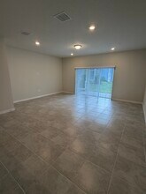110 Violet Vine Ln in Oviedo, FL - Building Photo - Building Photo