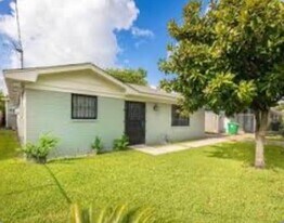 9130 Arledge St in Houston, TX - Building Photo