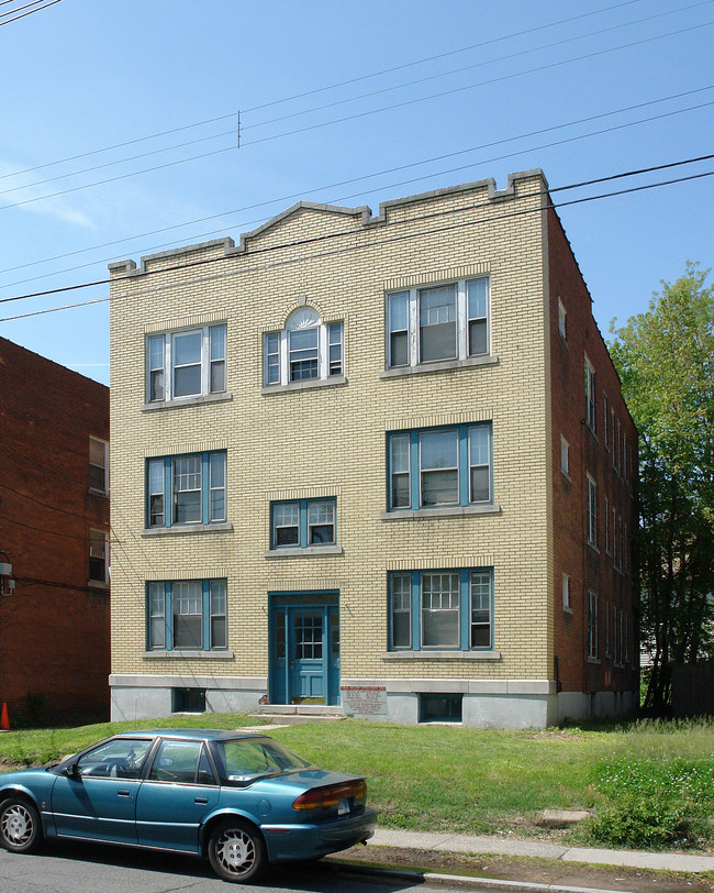 518-520 Burnside Ave in East Hartford, CT - Building Photo - Building Photo