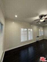 334 Heliotrope Dr in Los Angeles, CA - Building Photo - Building Photo