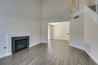 2609 Orchard Meadows Ave in Henderson, NV - Building Photo - Building Photo