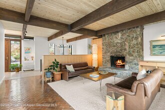 284 Eastwood Rd in Aspen, CO - Building Photo - Building Photo