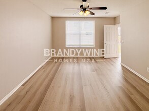 9701 Carlsdale Dr in Riverview, FL - Foto de edificio - Building Photo