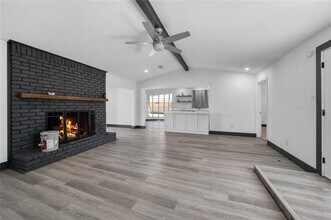 1029 Ray Andra Dr in Desoto, TX - Building Photo - Building Photo