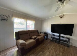 2294 Rd 5708 in Cleveland, TX - Building Photo - Building Photo