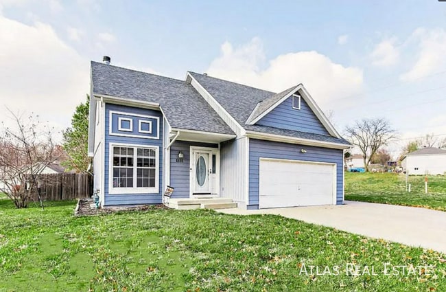 property at 4401 NW Pennington Ln