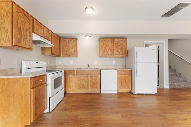 45558 Evansway Dr, Unit 45558 Evansway Dr. in Shelby Township, MI - Building Photo - Building Photo