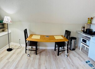18 Lee Hall Dr in Savannah, GA - Building Photo - Building Photo