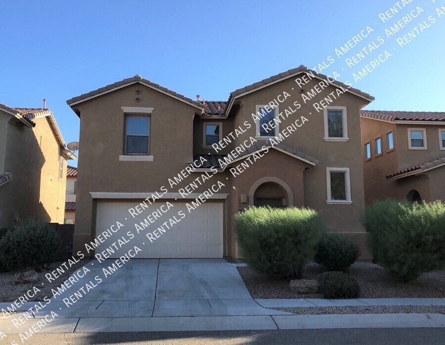 1691 W Gleaming Moon Ln in Tucson, AZ - Building Photo