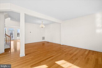 927 Buttonwood Terrace NE in Leesburg, VA - Building Photo - Building Photo