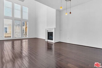 4050 Glencoe Ave in Marina Del Rey, CA - Foto de edificio - Building Photo